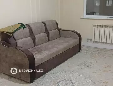 2-комнатная квартира, этаж 4 из 4, 52 м²