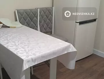 2-комнатная квартира, этаж 4 из 4, 52 м²