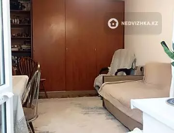 1-комнатная квартира, этаж 4 из 4, 35 м²