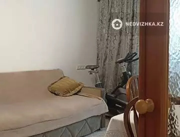 1-комнатная квартира, этаж 4 из 4, 35 м²