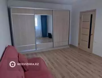 1-комнатная квартира, этаж 8 из 9, 44 м²