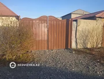 1-комнатный дом, 10 соток, 90 м²