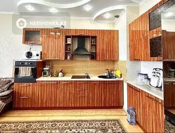 1-комнатная квартира, этаж 10 из 11, 71 м²