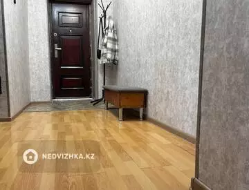 2-комнатная квартира, этаж 4 из 5, 48 м²
