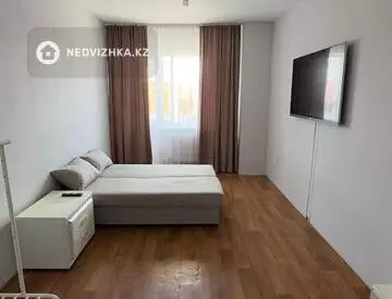 2-комнатная квартира, этаж 3 из 10, 54 м²
