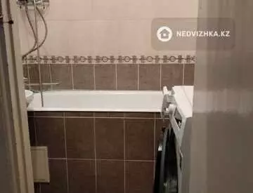 2-комнатная квартира, этаж 4 из 5, 49 м²