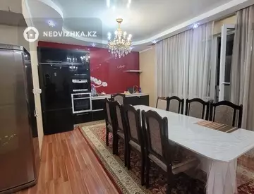 4-комнатная квартира, этаж 9 из 15, 160 м², на длительный срок