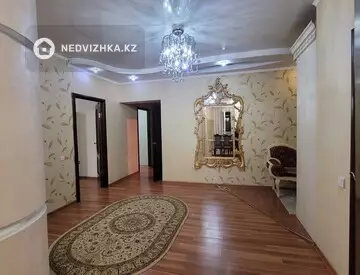 4-комнатная квартира, этаж 9 из 15, 160 м², на длительный срок