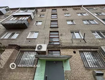 2-комнатная квартира, этаж 4 из 5, 42 м²