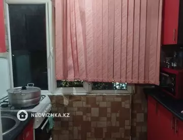 2-комнатная квартира, этаж 4 из 5, 51 м²