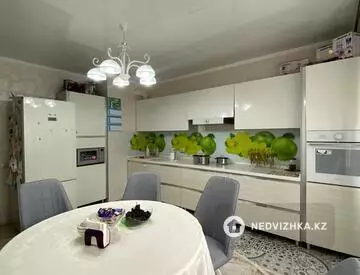 3-комнатная квартира, этаж 7 из 12, 128 м²