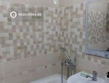 4-комнатная квартира, этаж 2 из 5, 80 м²