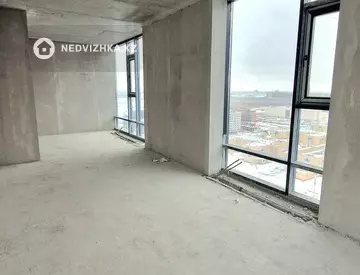 32-комнатная квартира, этаж 20 из 21, 866 м²