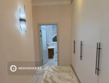 2-комнатная квартира, этаж 2 из 16, 64 м²