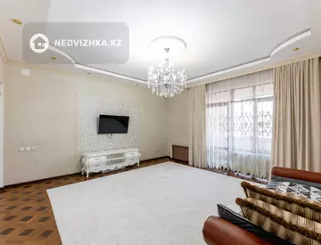 2-комнатная квартира, этаж 4 из 6, 94 м²
