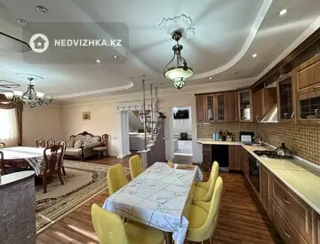 5-комнатный дом, 12.5 соток, 200 м²