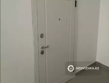 1-комнатная квартира, этаж 11 из 16, 42 м²