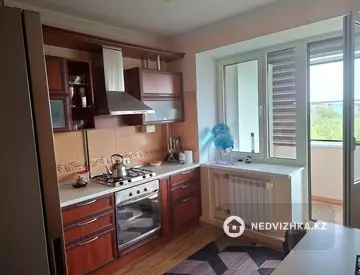 2-комнатная квартира, этаж 4 из 5, 85 м²