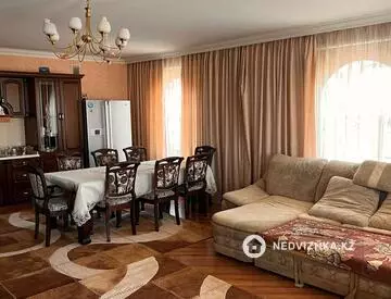 3-комнатная квартира, этаж 11 из 11, 108 м²