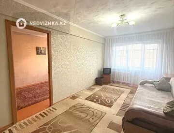 3-комнатная квартира, этаж 4 из 5, 60 м²