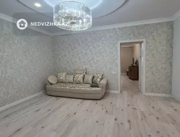 2-комнатная квартира, этаж 8 из 10, 103 м²