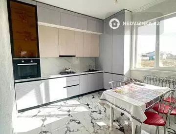 4-комнатный дом, 10 соток, 140 м²