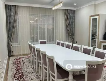 5-комнатный дом, 10 соток, 186 м²