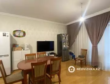 3-комнатная квартира, этаж 14 из 18, 102 м²