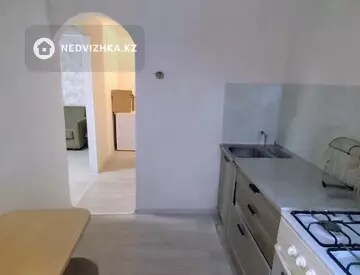 1-комнатная квартира, этаж 4 из 4, 32 м²