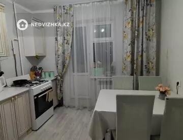 1-комнатная квартира, этаж 4 из 5, 36 м²