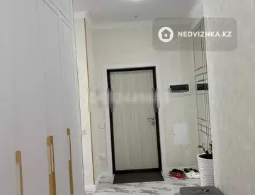3-комнатная квартира, этаж 9 из 12, 84 м²