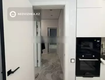 2-комнатная квартира, этаж 3 из 12, 63 м²