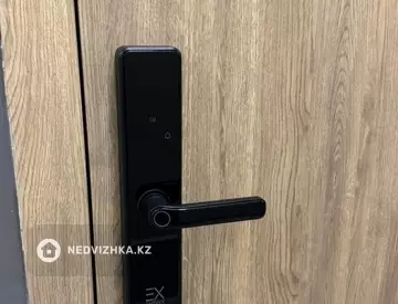 1-комнатная квартира, этаж 12 из 16, 37 м²