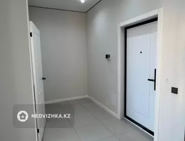 1-комнатная квартира, этаж 12 из 16, 37 м²