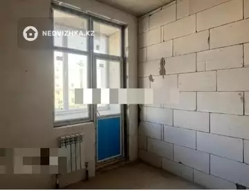 1-комнатная квартира, этаж 2 из 9, 38 м²