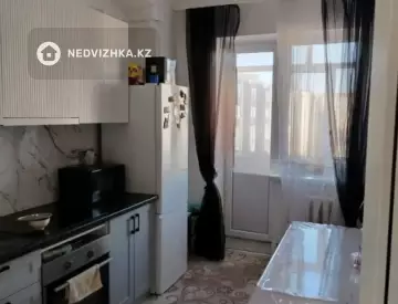 3-комнатная квартира, этаж 4 из 5, 66 м²