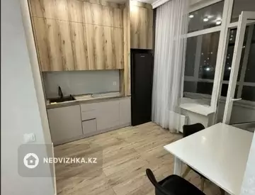 2-комнатная квартира, этаж 3 из 12, 42 м²