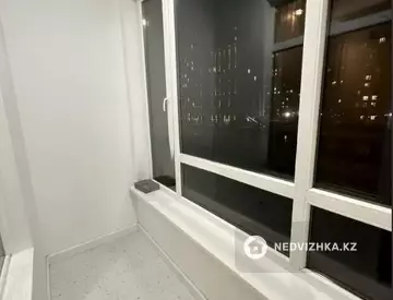 2-комнатная квартира, этаж 3 из 12, 42 м²