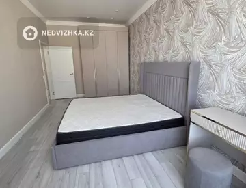 2-комнатная квартира, этаж 8 из 10, 72 м²