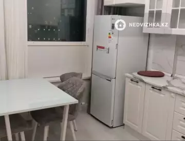 2-комнатная квартира, этаж 12 из 12, 60 м²