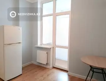 1-комнатная квартира, этаж 3 из 14, 40 м²