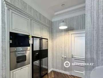 3-комнатная квартира, этаж 1 из 9, 103 м²