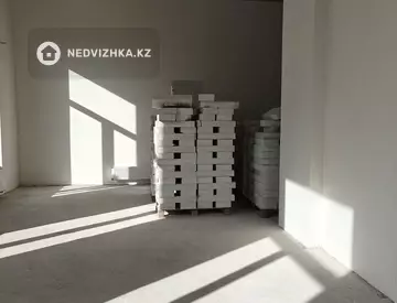 5-комнатная квартира, этаж 1 из 8, 236 м²