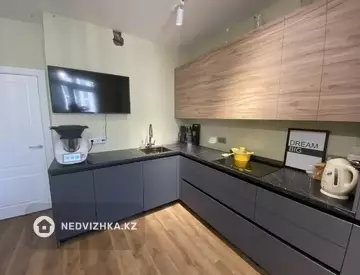 2-комнатная квартира, этаж 13 из 17, 67 м²