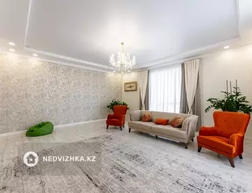 4-комнатная квартира, этаж 9 из 9, 154 м²