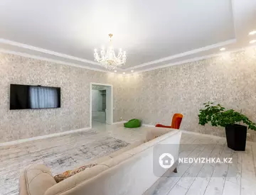 4-комнатная квартира, этаж 9 из 9, 154 м²