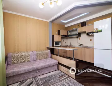 2-комнатная квартира, этаж 3 из 6, 44 м²