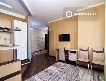 2-комнатная квартира, этаж 3 из 6, 44 м²