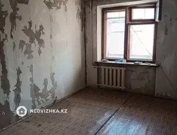 4-комнатная квартира, этаж 2 из 3, 80 м²