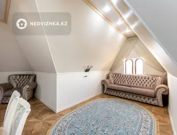 3-комнатная квартира, этаж 8 из 8, 82 м²